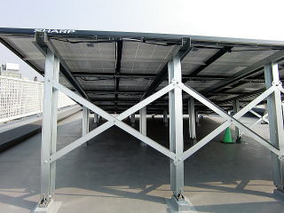 陸屋根太陽光発電設置事例7